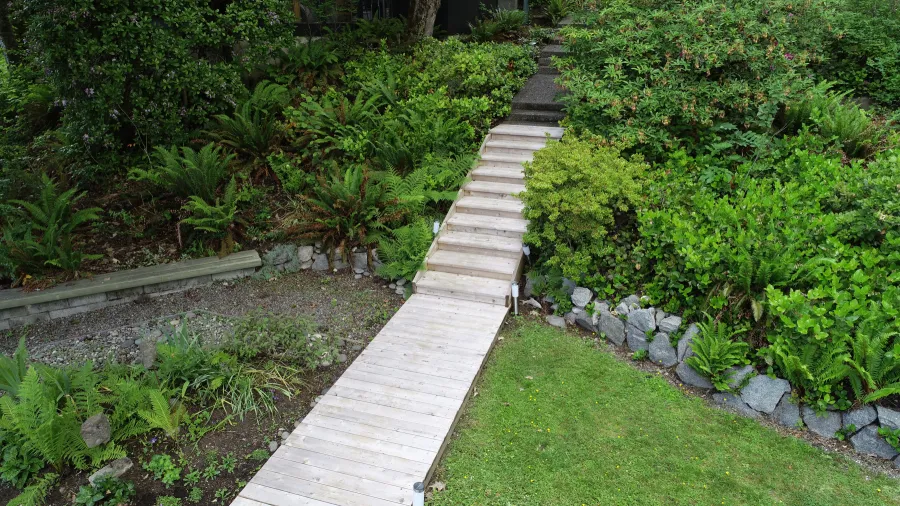 Custom Decks Standard cedar staircase bellevue washington Custom Decks Standard cedar staircase bellevue washington